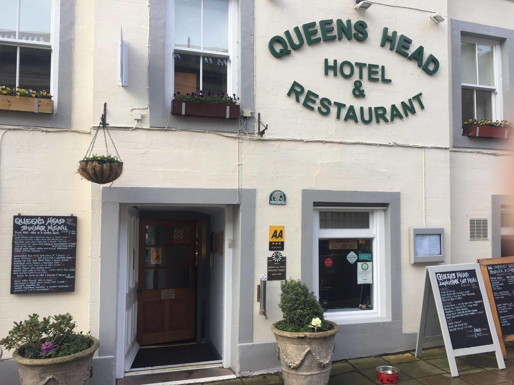 Queens Head Hotel Berwick Upon Tweed Esterno foto