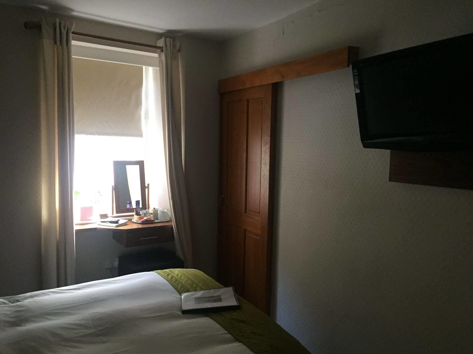 Queens Head Hotel Berwick Upon Tweed Esterno foto